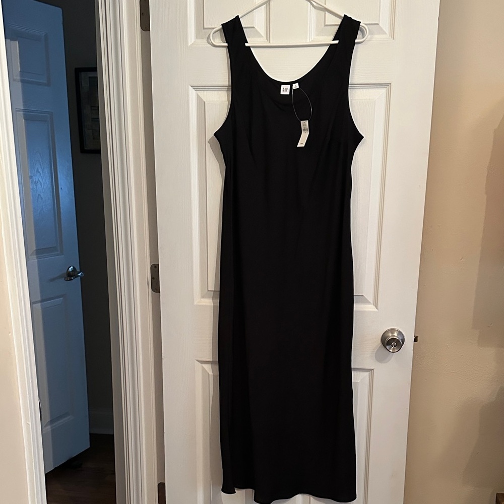 Elegant Black Sleeveless Dress